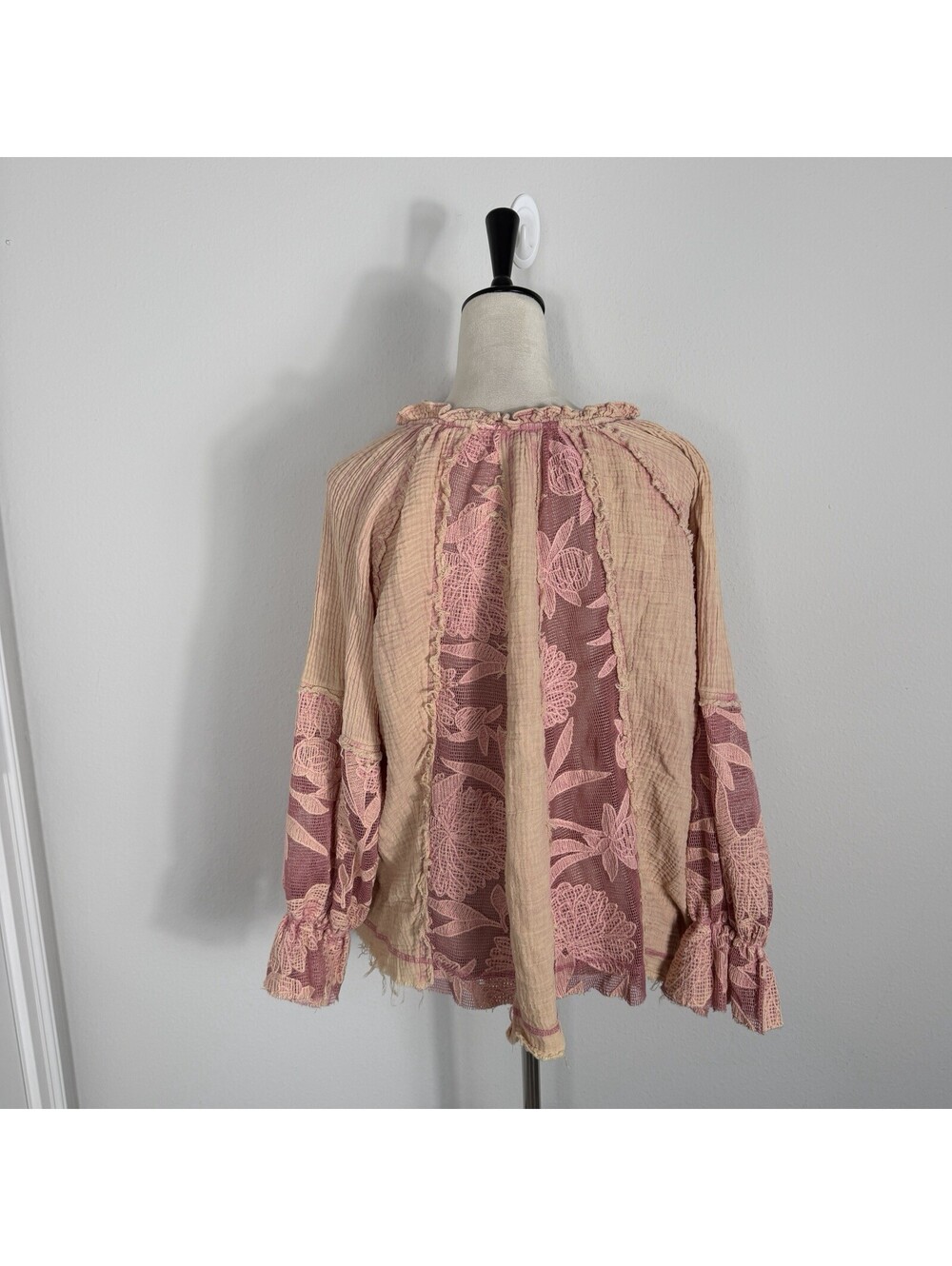 Oli & Hali Women's Pink Floral Gauze Button Up Baby Doll Blouse Top Small - Picture 4 of 6